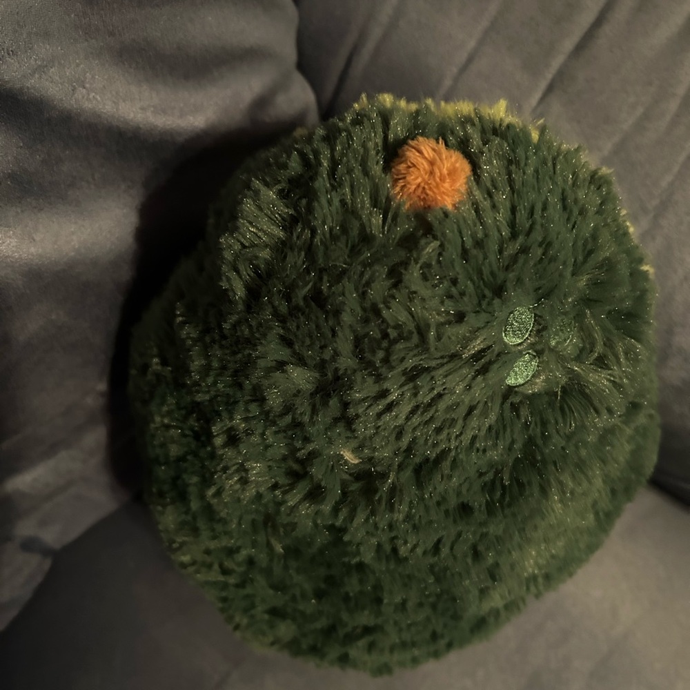 Avocado Squishable - Picture 3 of 4